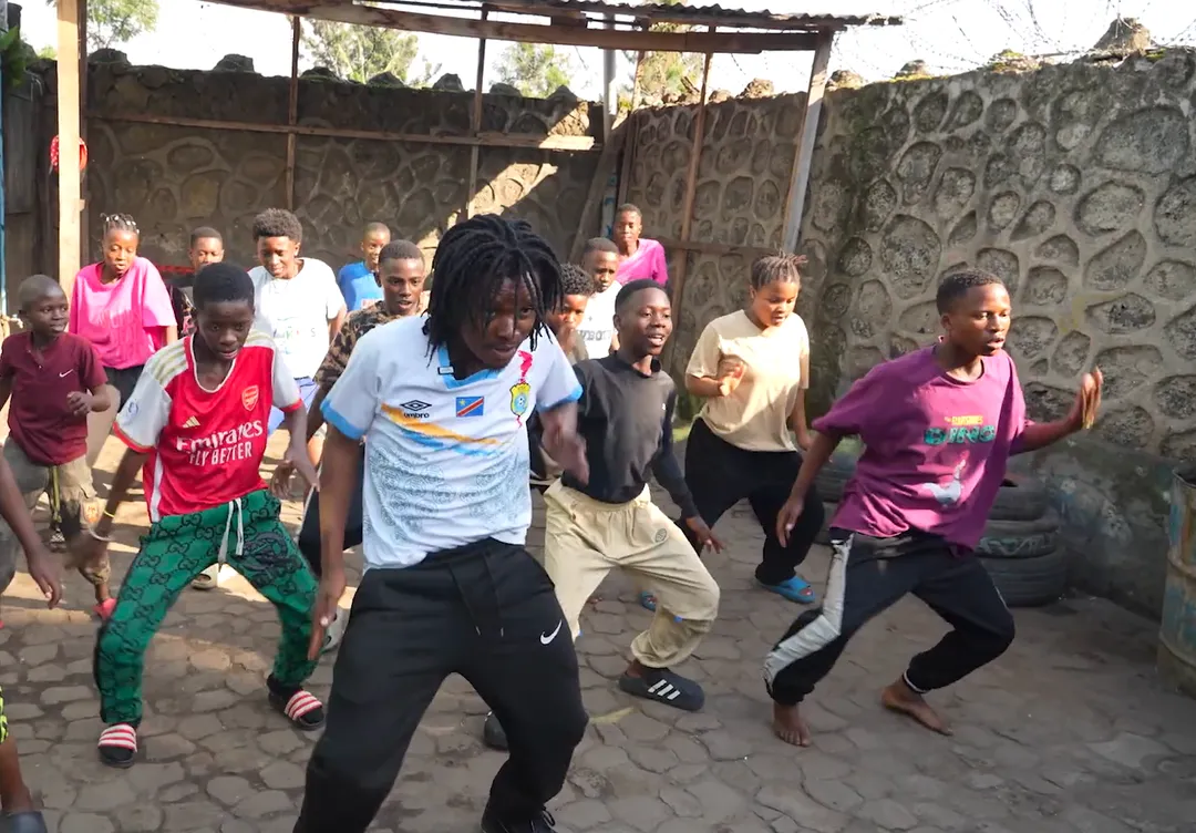 Watoto wa mitaani, wanavyotumia vipaji vyao kuleta furaha mjini Goma